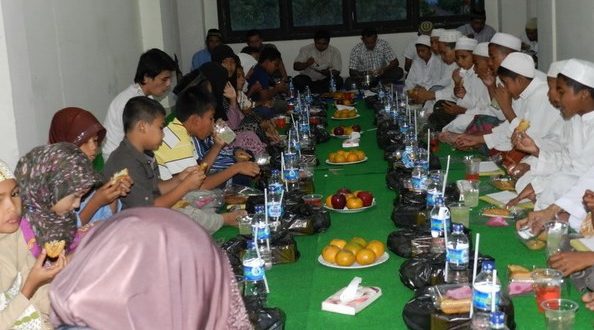 jasa-pasang-rumput-sintetis